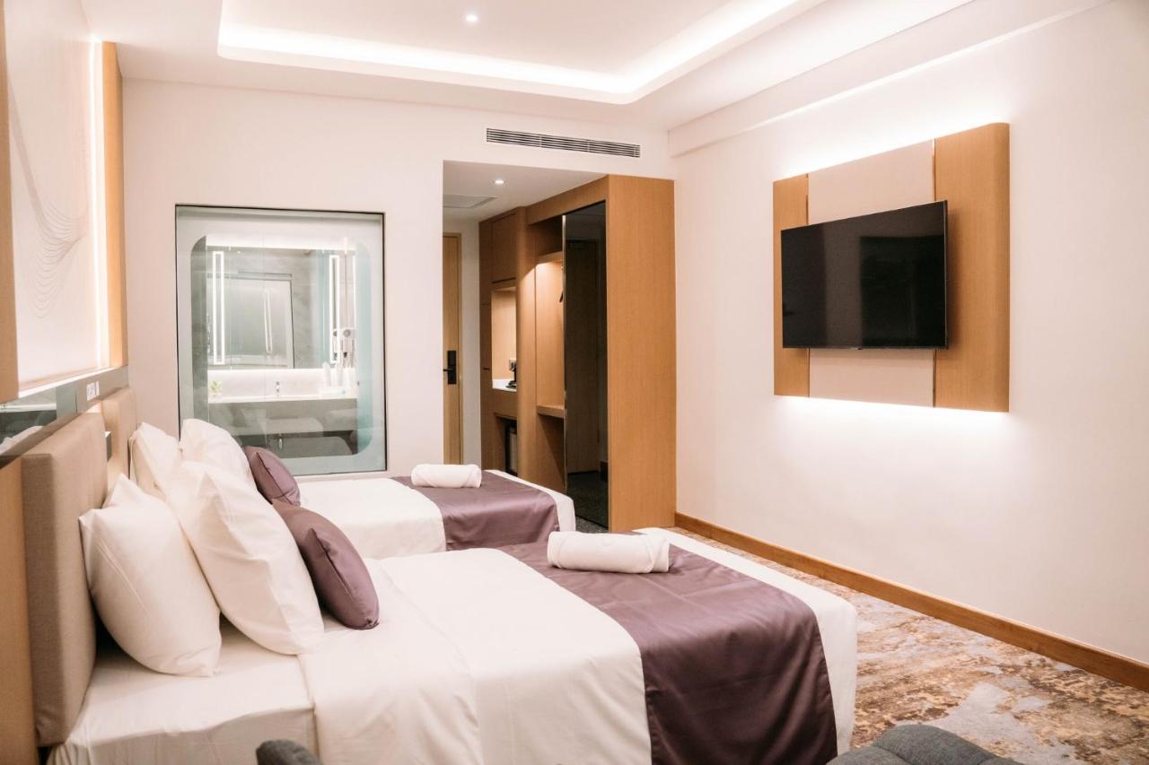 Crystal Inn Batu Pahat Exterior photo